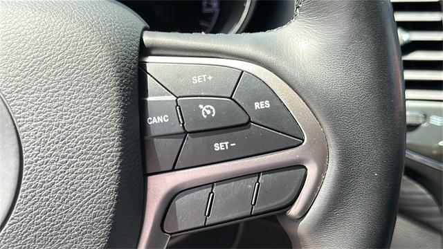 used 2022 Jeep Grand Cherokee car, priced at $31,342