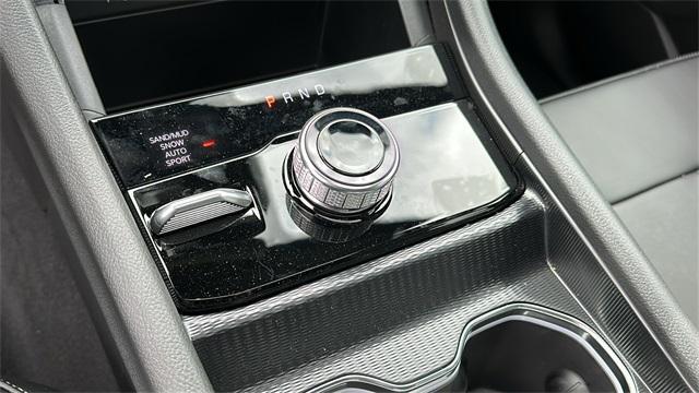 new 2025 Jeep Grand Cherokee car, priced at $49,890