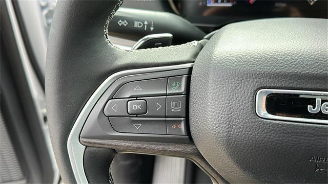 new 2025 Jeep Grand Cherokee car, priced at $49,890