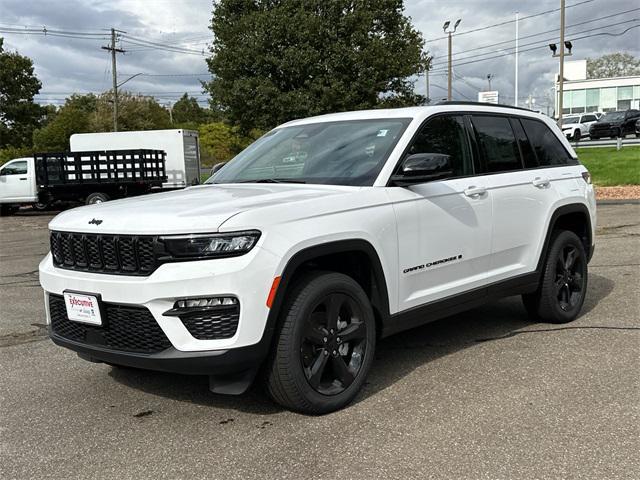 new 2025 Jeep Grand Cherokee car, priced at $49,890