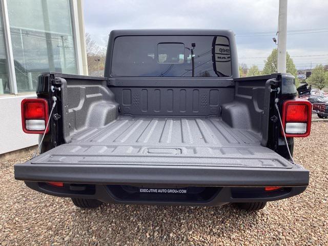 new 2024 Jeep Gladiator car, priced at $47,684