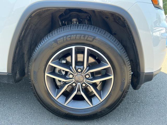 used 2021 Jeep Grand Cherokee car, priced at $29,381