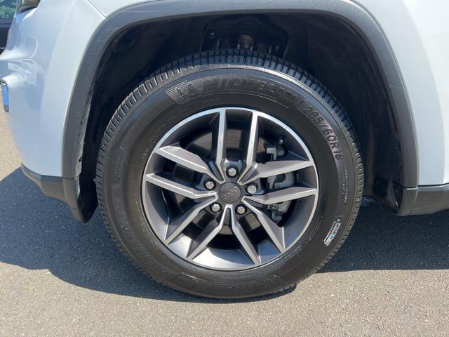 used 2021 Jeep Grand Cherokee car, priced at $29,381