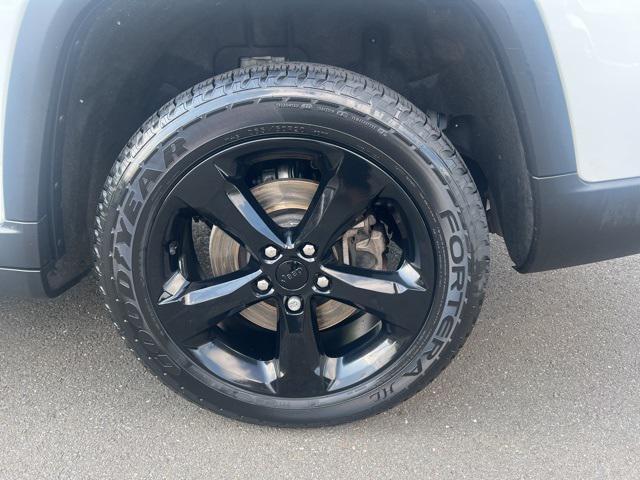 used 2022 Jeep Grand Cherokee L car, priced at $32,920