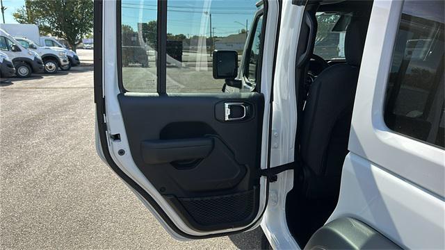 new 2026 Jeep Wrangler car, priced at $52,615