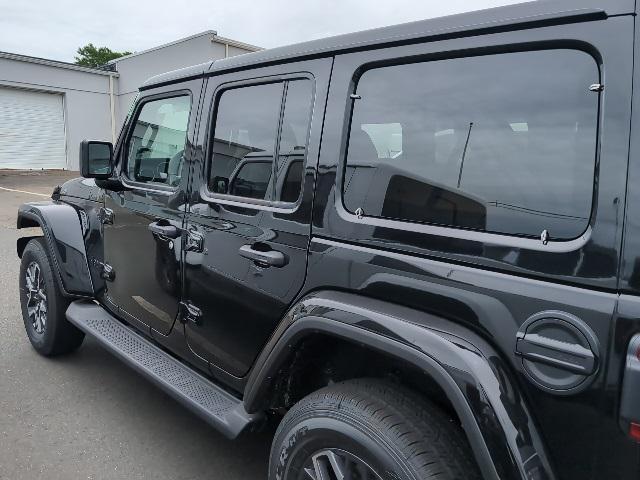 new 2025 Jeep Wrangler car, priced at $51,644