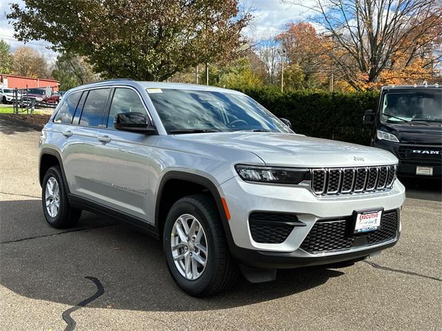 new 2025 Jeep Grand Cherokee car, priced at $41,920