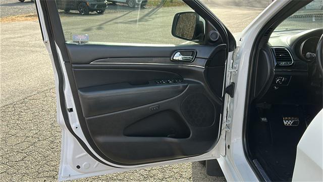 used 2020 Jeep Grand Cherokee car, priced at $23,708