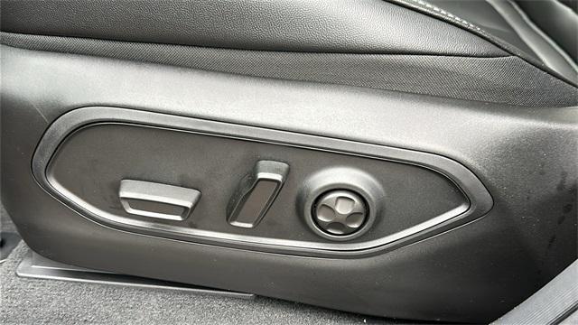 new 2025 Jeep Grand Cherokee L car, priced at $52,335