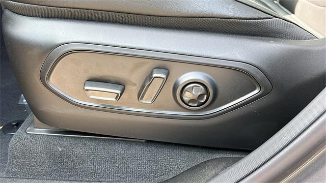 new 2025 Jeep Grand Cherokee car, priced at $51,485