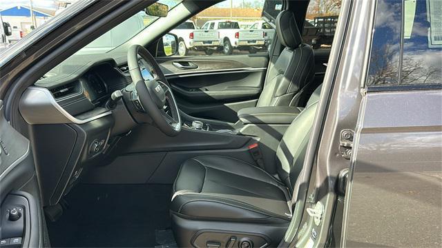 new 2025 Jeep Grand Cherokee car, priced at $51,485
