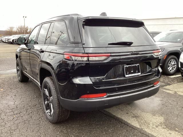 new 2024 Jeep Grand Cherokee car, priced at $46,200