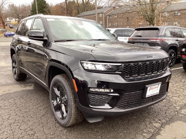 new 2024 Jeep Grand Cherokee car, priced at $46,200