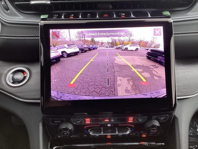 new 2024 Jeep Grand Cherokee car, priced at $46,200