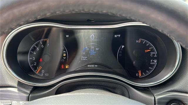 used 2022 Jeep Grand Cherokee car, priced at $27,998