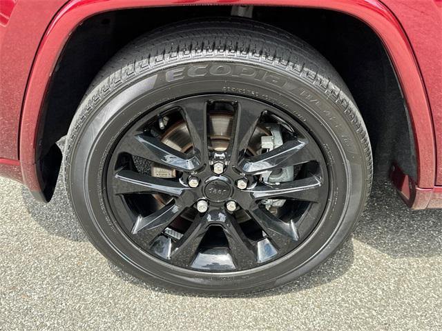 used 2022 Jeep Grand Cherokee car, priced at $27,998