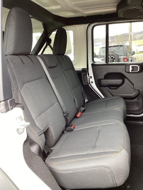 new 2025 Jeep Wrangler car, priced at $46,631