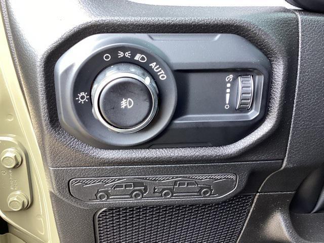 new 2025 Jeep Wrangler car, priced at $44,124