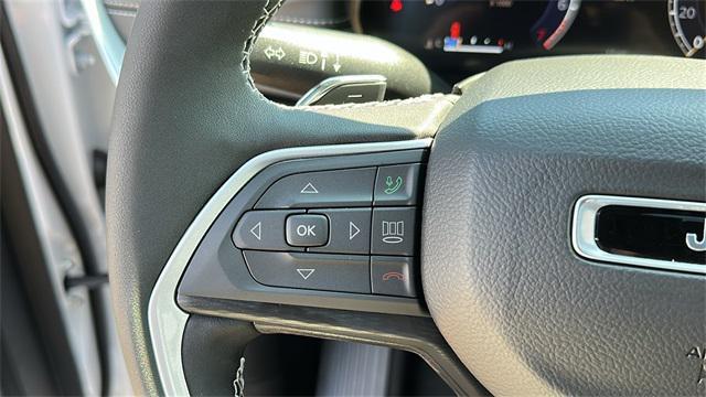 new 2025 Jeep Grand Cherokee car, priced at $38,711