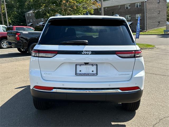 new 2025 Jeep Grand Cherokee car, priced at $38,711