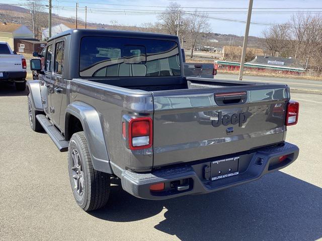 new 2025 Jeep Gladiator car, priced at $44,577