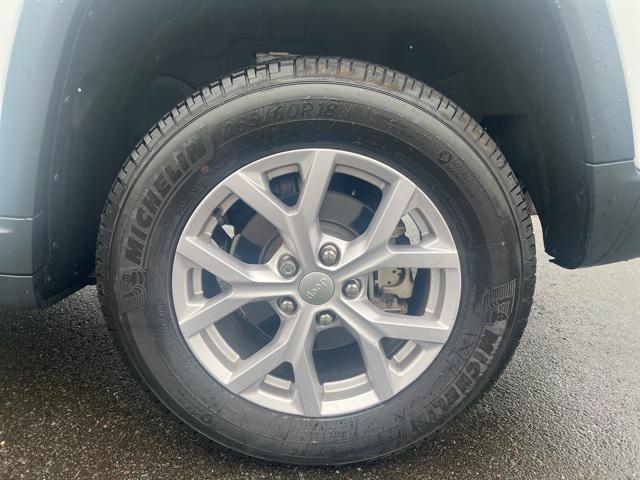 used 2022 Jeep Grand Cherokee car, priced at $34,949