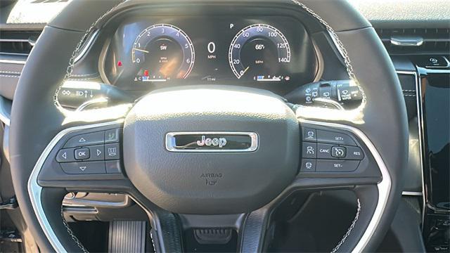 new 2025 Jeep Grand Cherokee car, priced at $41,920