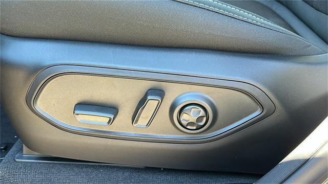 new 2025 Jeep Grand Cherokee car, priced at $41,920