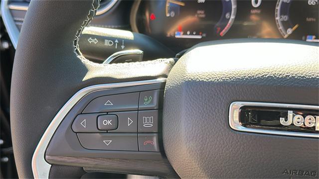 new 2025 Jeep Grand Cherokee car, priced at $41,920