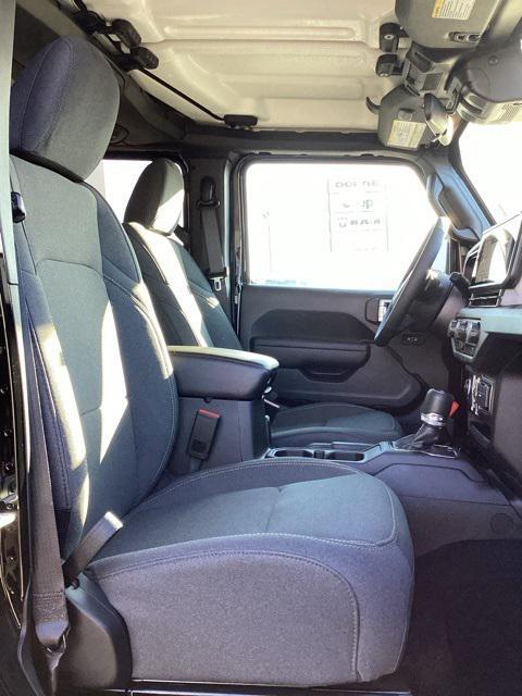 new 2025 Jeep Wrangler car, priced at $45,411