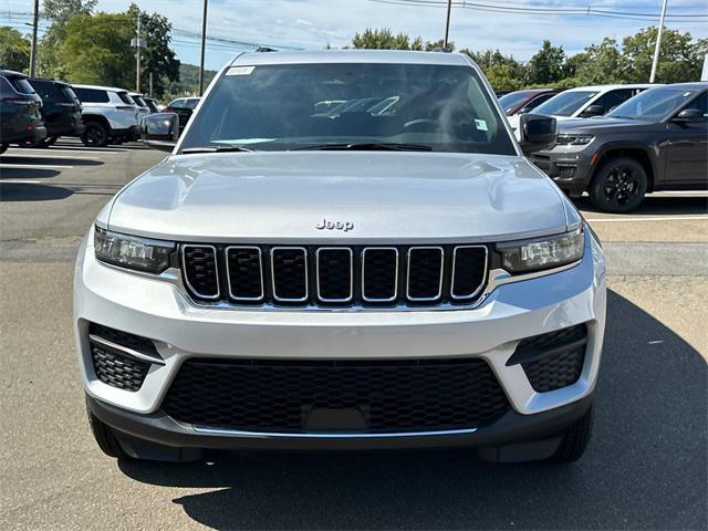 new 2025 Jeep Grand Cherokee car, priced at $41,920