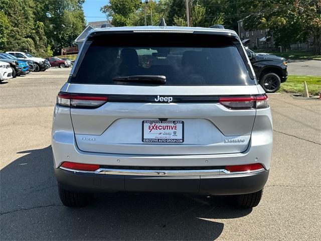 new 2025 Jeep Grand Cherokee car, priced at $41,920
