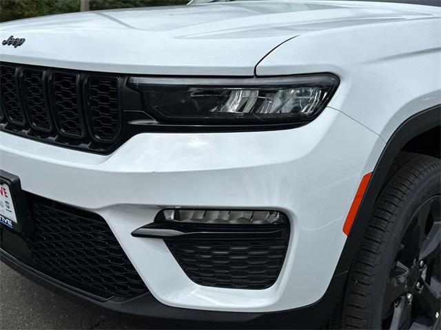 new 2025 Jeep Grand Cherokee car, priced at $47,271