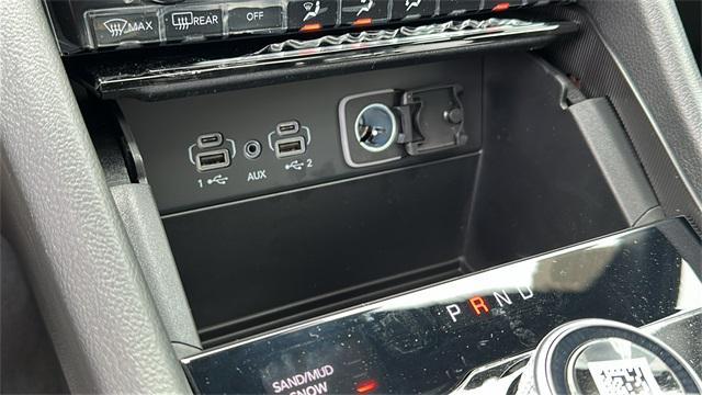 new 2025 Jeep Grand Cherokee car, priced at $47,271