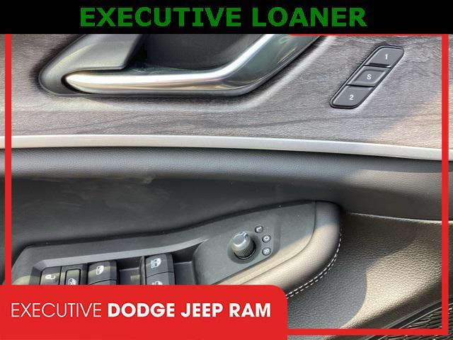 new 2025 Jeep Grand Cherokee car, priced at $46,756
