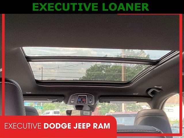 new 2025 Jeep Grand Cherokee car, priced at $46,756