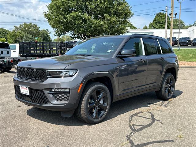 new 2025 Jeep Grand Cherokee car, priced at $48,989
