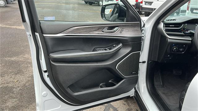 used 2023 Jeep Grand Cherokee 4xe car, priced at $29,987