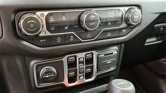 new 2026 Jeep Gladiator car, priced at $50,250