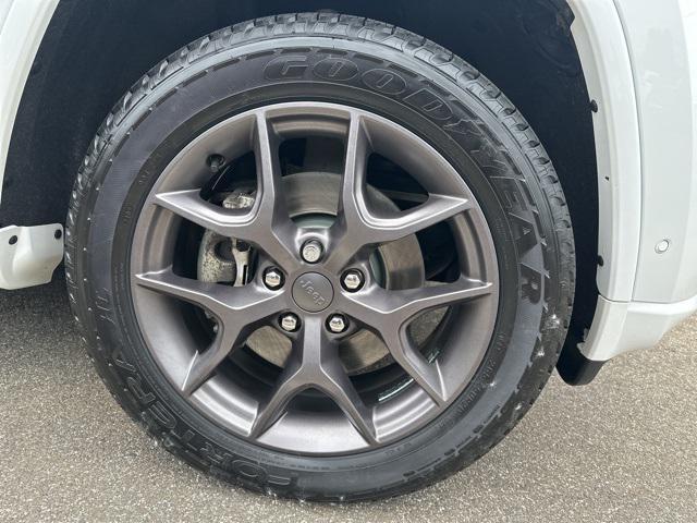 used 2021 Jeep Grand Cherokee car, priced at $31,561