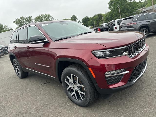 new 2025 Jeep Grand Cherokee car, priced at $46,756