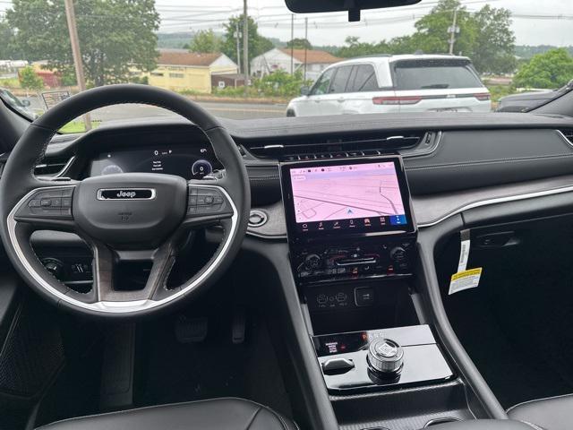 new 2025 Jeep Grand Cherokee car, priced at $46,756
