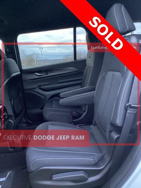 new 2025 Jeep Grand Cherokee L car, priced at $38,267