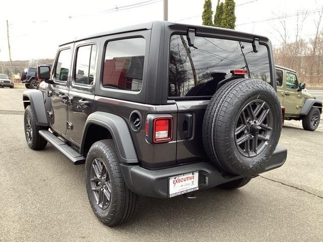 new 2025 Jeep Wrangler car, priced at $44,031