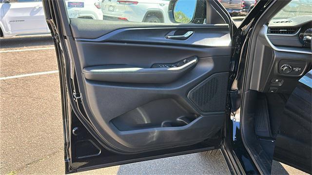 new 2025 Jeep Grand Cherokee L car, priced at $46,230