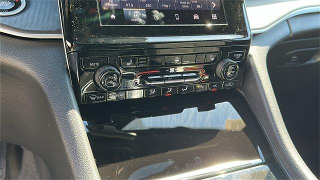 new 2025 Jeep Grand Cherokee L car, priced at $46,230