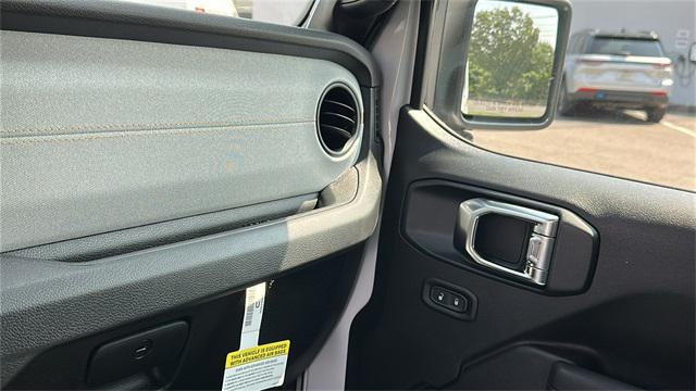 new 2025 Jeep Wrangler car, priced at $45,725