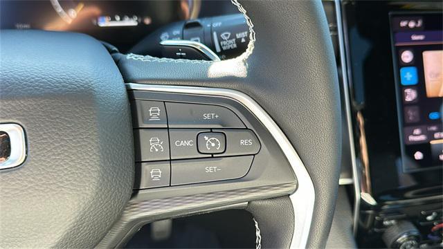 new 2025 Jeep Grand Cherokee car, priced at $43,885