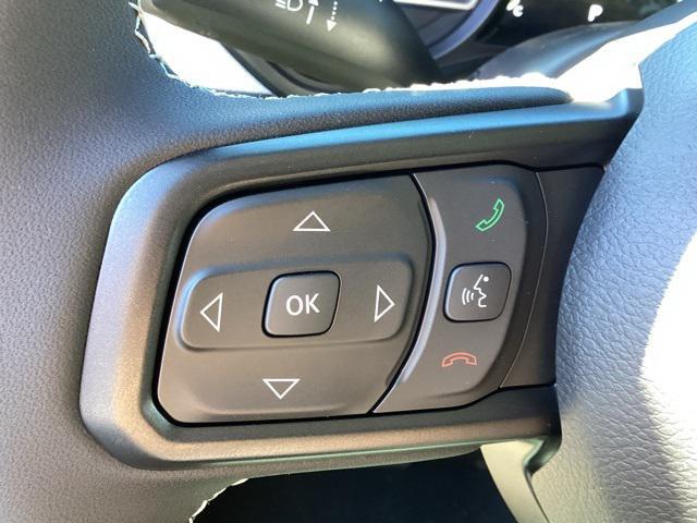 new 2025 Jeep Wrangler car, priced at $43,378
