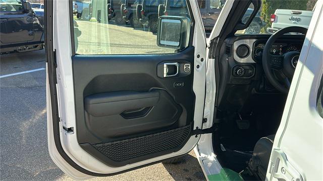 new 2026 Jeep Gladiator car, priced at $49,655